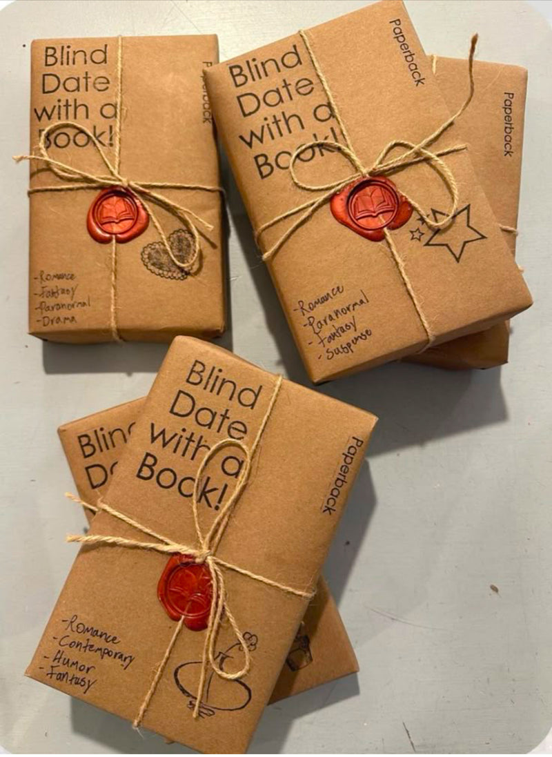 Three books titled 'Blind Date with a Bock!' wrapped in brown paper with string and wax seals on a light gray background.

موعد غامض مع كتاب 
مثقف 
مكتبة مثقف 
motakaf 
motakaf.com 
maroc 
morocco 
كتب في المغرب 